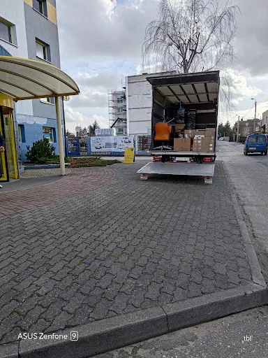 Przeprowadzki LESZNO BUS Z WINDĄ TBL 500-570-540 Bagażówka Transport